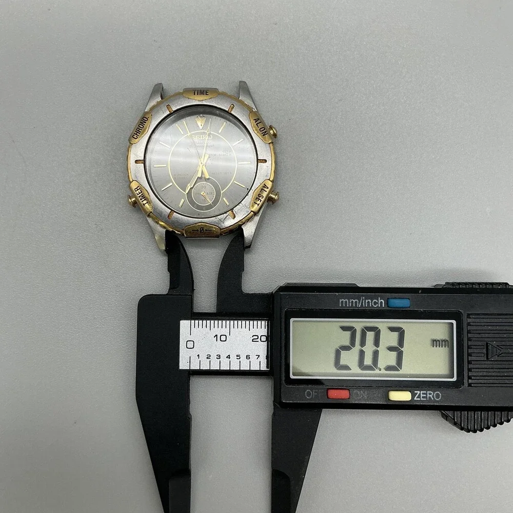 Seiko Men Watch 32mm Black Dial Two Tone Alarm Chrono 8V20 For Parts Not Running